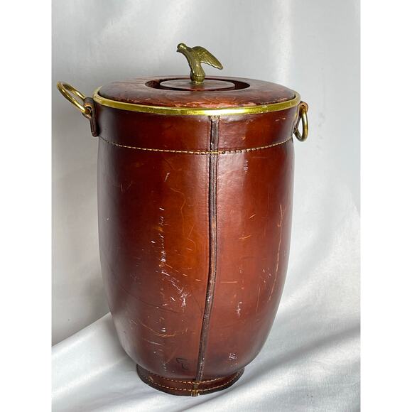 Vintage Loyal Papeete Leather Ice Bucket Reproduction of Fire Bucket 18" tall - Picture 4 of 8